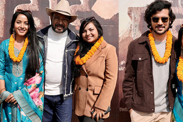 निर्देशक घिमिरेले ‘पहाड’  फिल्ममार्फत छोरी पञ्चमी घिमिरेलाई अभिनेत्रीको रूपमा ल्याउँदै